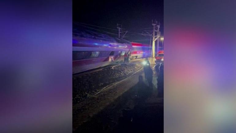 İspanyada facia İki hızlı tren raydan çıktı: 39 ölü